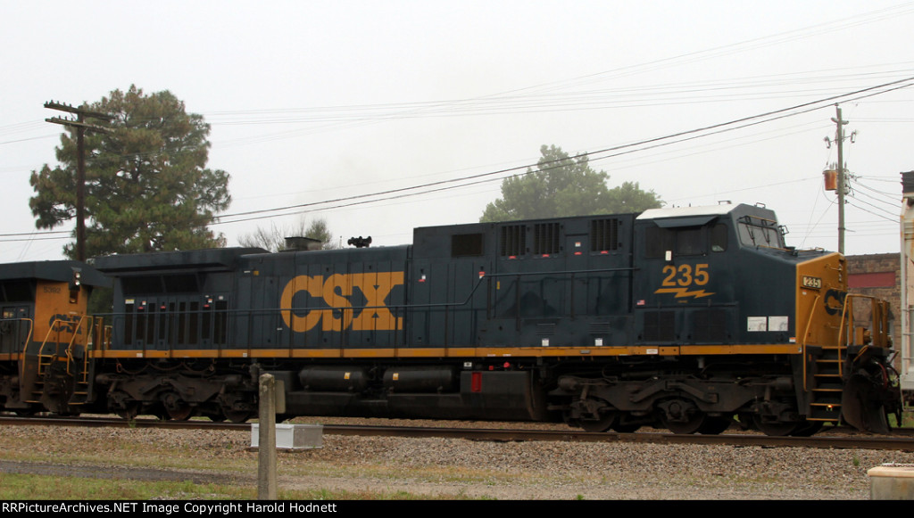 CSX 235